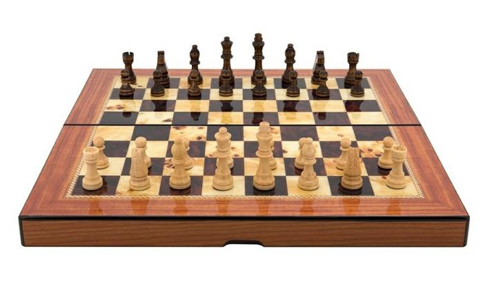 Chess Sets |   Chess Set – Folding Walnut Shiny Board With Wooden Pieces Chess Chess Sets